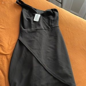 NWT Windsor black one shoulder dress